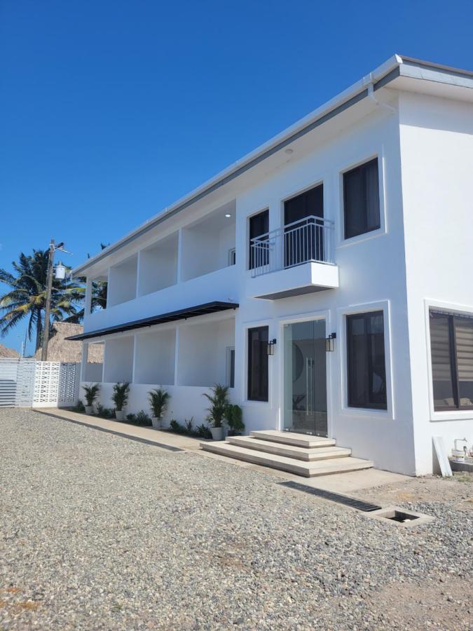 Tramonto Boutique Hotel La Ceiba Luaran gambar